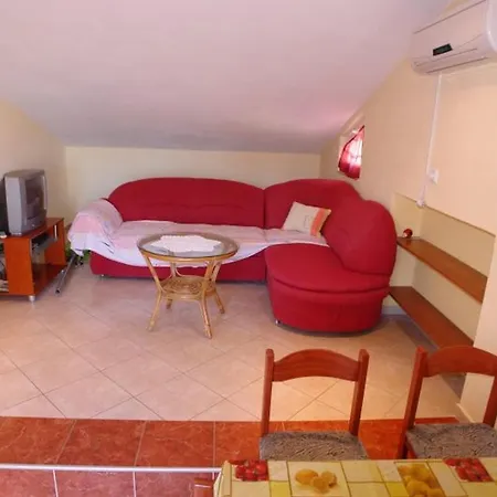 Tinka 3* ポヴリャナ