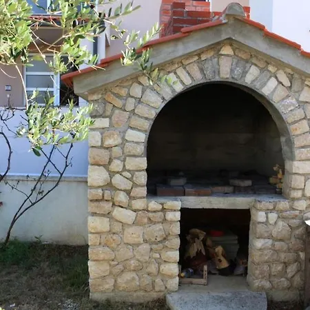 ゲストハウス Tinka