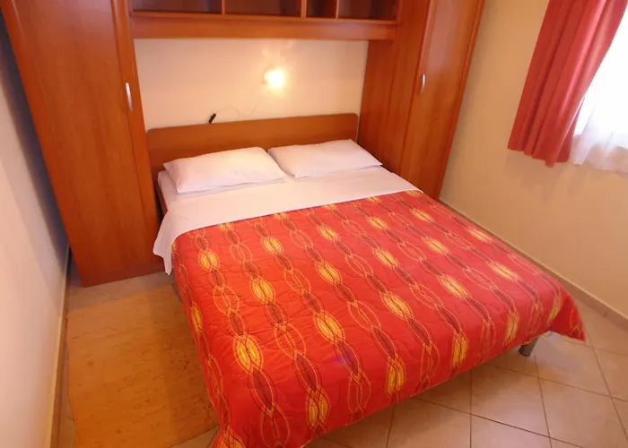 Πανσιόν Tinka